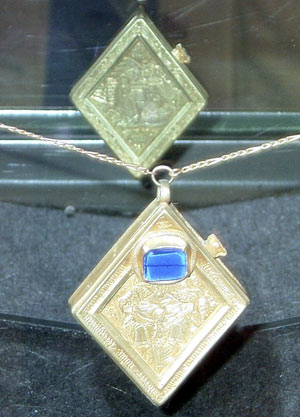 Middleham jewel